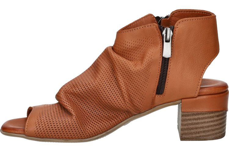 ALEXANDRA-GAMILA-COGNAC-DAMES-0003