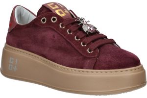 GIO +-PIA 5-RED-DAMES-main.jpg?tr=c-at