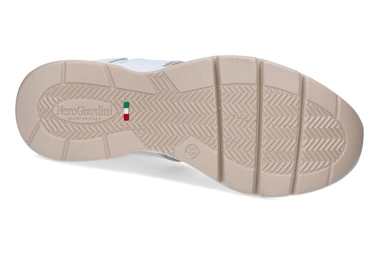 NEROGIARDINI-NIVILLAC-BLANC-DAMES-0005