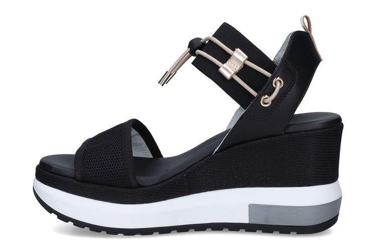 NEROGIARDINI-NEVIANI1-BLACK-DAMES-0004