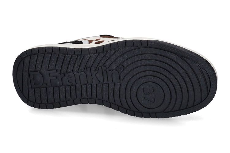 D.FRANKLIN-COURT 321-NOIR-DAMES-0005