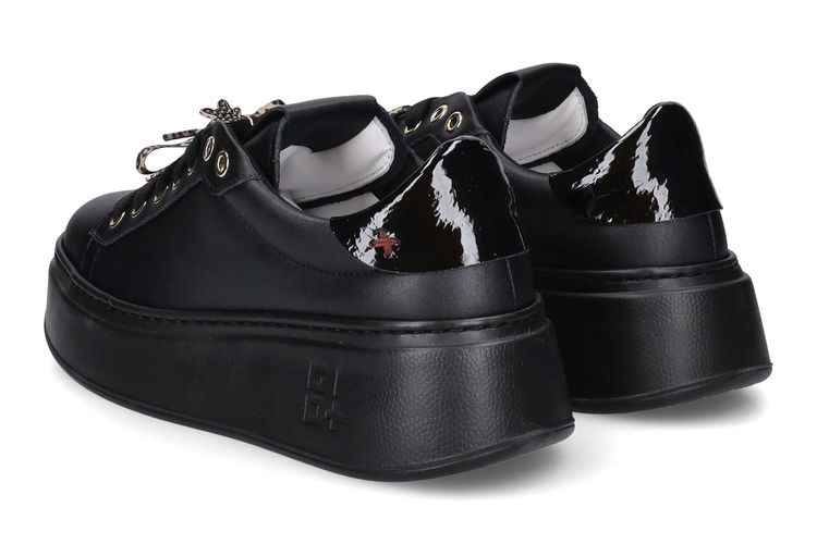 GIO +-PIA 434-NOIR-DAMES-0002