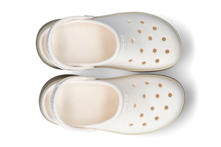 CROCS-STACKED-BEIGE-DAMES-0003