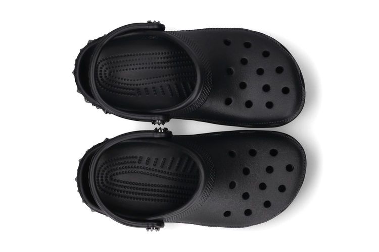 CROCS-STUDDED 1-NOIR-DAMES-0003