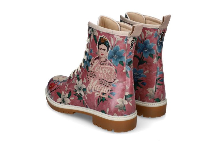 DOGO-FRIDA-ROSE-DAMES-0002