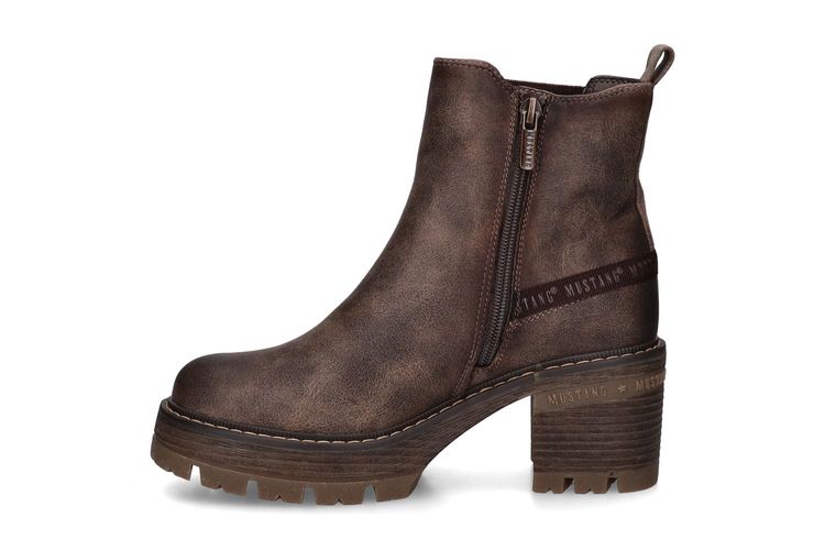 MUSTANG-MOLLY-MARRON-DAMES-0004