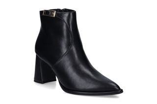 ALEXANDRA-ALISSA-BLACK-DAMES-0001