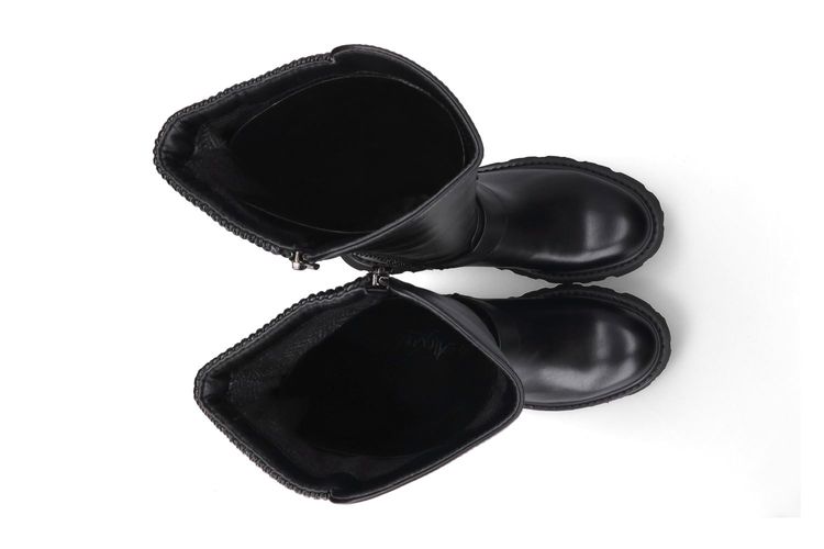 ALEXANDRA-ADDIE-NOIR-DAMES-0003