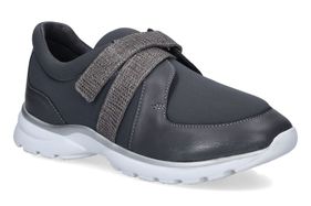 PODOWELL-MADELINE-GRIS-DAMES-0001