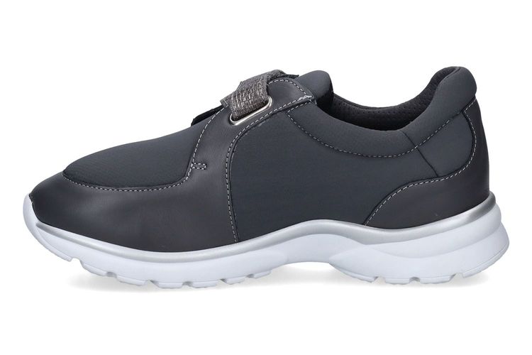 PODOWELL-MADELINE-GRIS-DAMES-0004