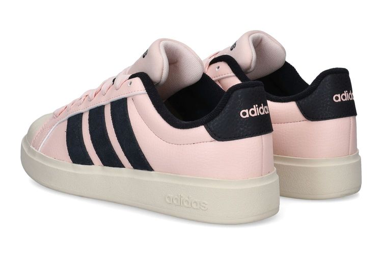 ADIDAS-STREETTALK4-ROSE-DAMES-0002