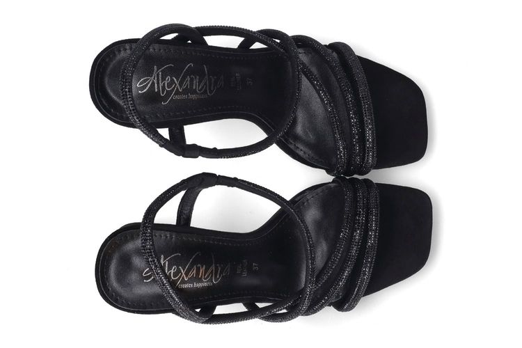 ALEXANDRA-KIARA-ZWART-DAMES-0003