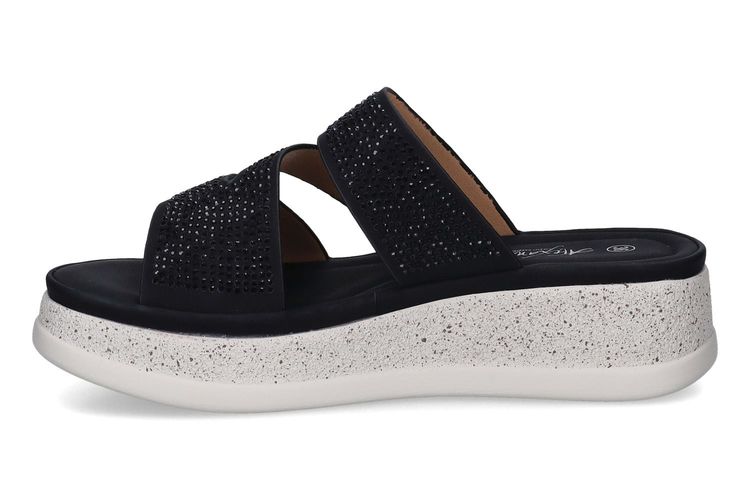 ALEXANDRA BAIZHEN-BELICY-NOIR-DAMES-0004