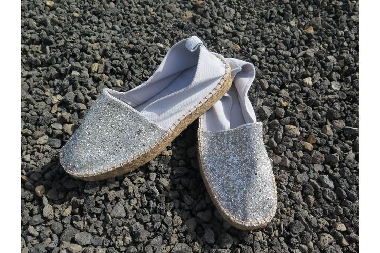 MANIET-TROPYGLIT3-ZILVER-DAMES-0007