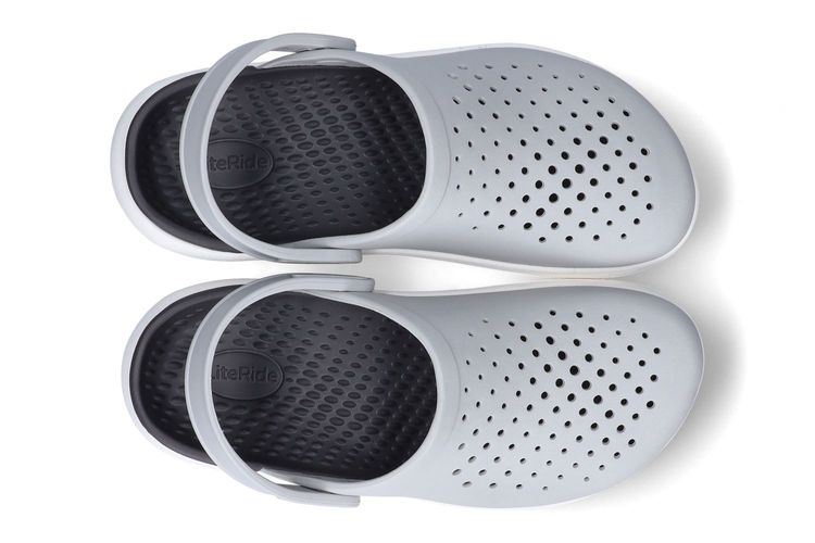 CROCS-INMOTION1-GREY-MEN-0003