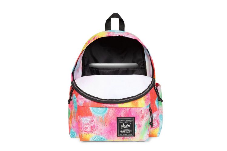 EASTPAK-DAYPAKR5-MOTIF-ACCESSOIRES-0002