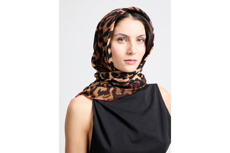 GUESS-FOULARD4-MARRON-ACCESSOIRES-0003