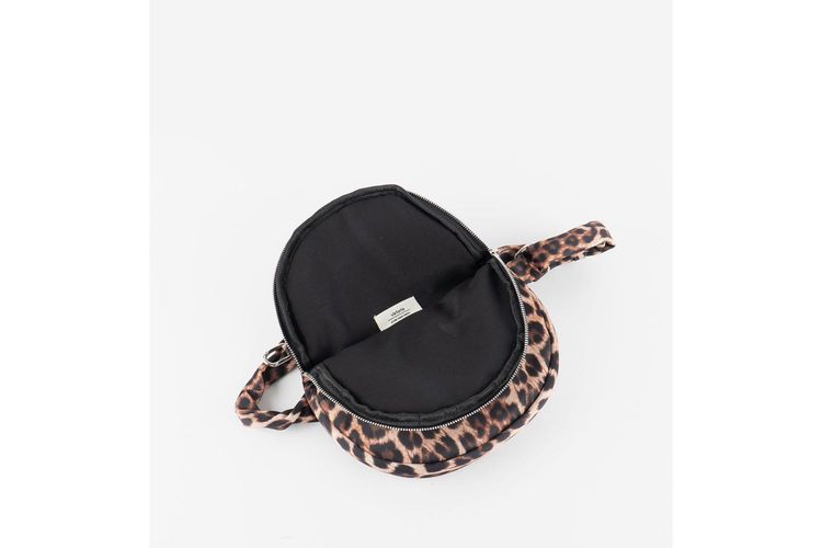 VICTORIA-9225105-MOTIF-ACCESSOIRES-0004