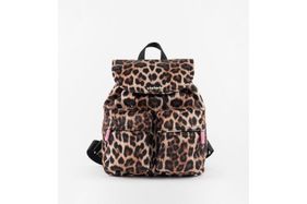 VICTORIA-9225104-MOTIF-ACCESSOIRES-0001