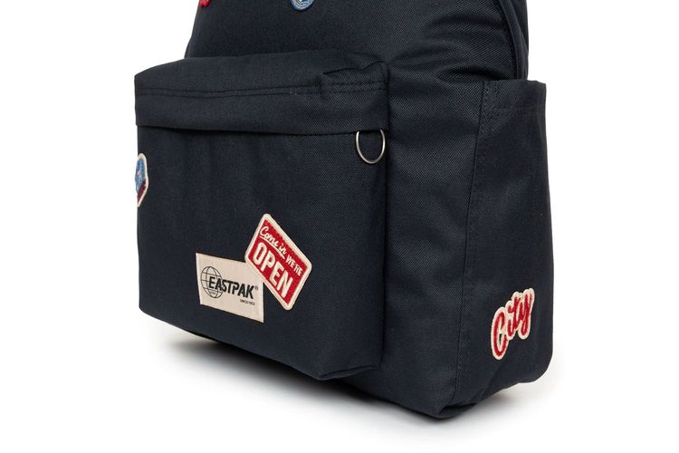 EASTPAK-DAYPAKR3-NAVY-ACCESSOIRES-0003