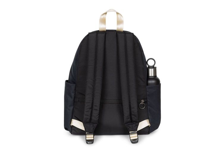 EASTPAK-DAYPAKR3-NAVY-ACCESSOIRES-0004