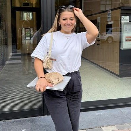 blog person profile picture