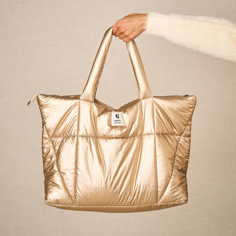 Complétez votre look ! image